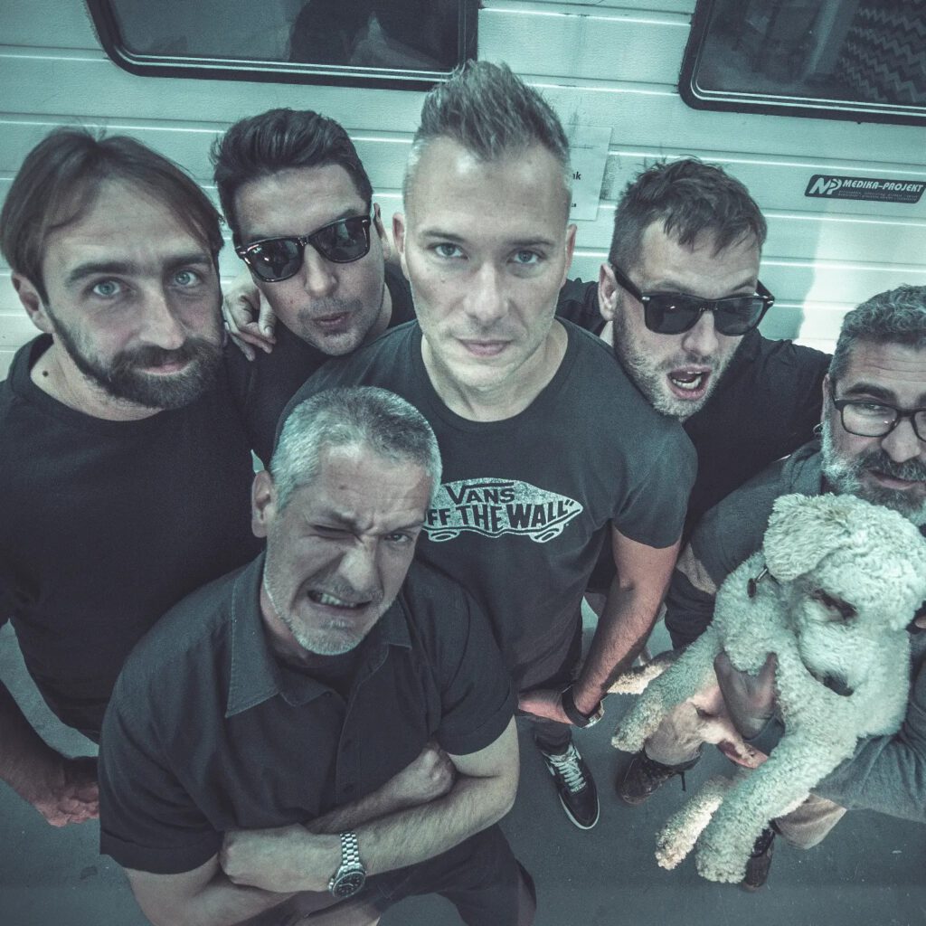 Samostalni referenti bend