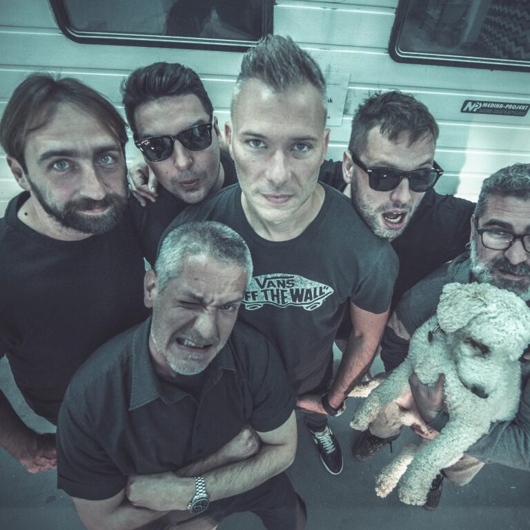 Samostalni referenti bend