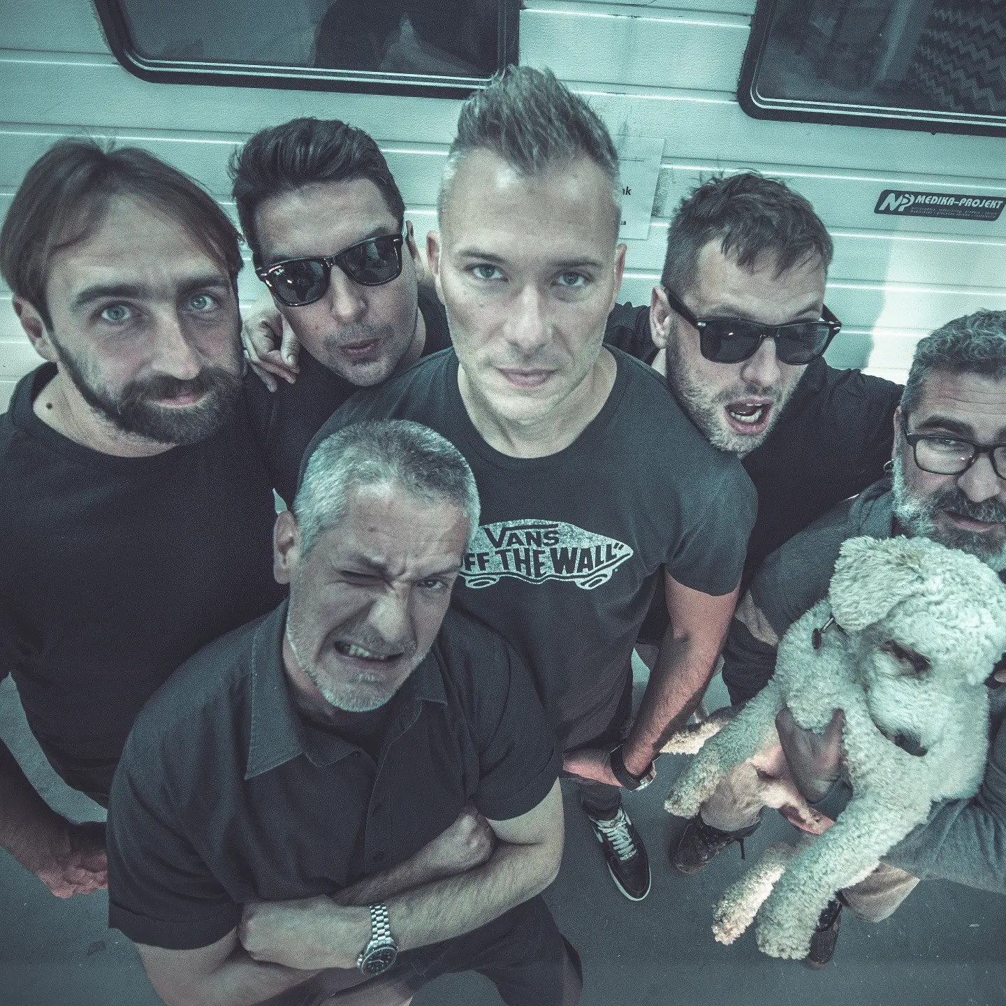 Samostalni referenti bend