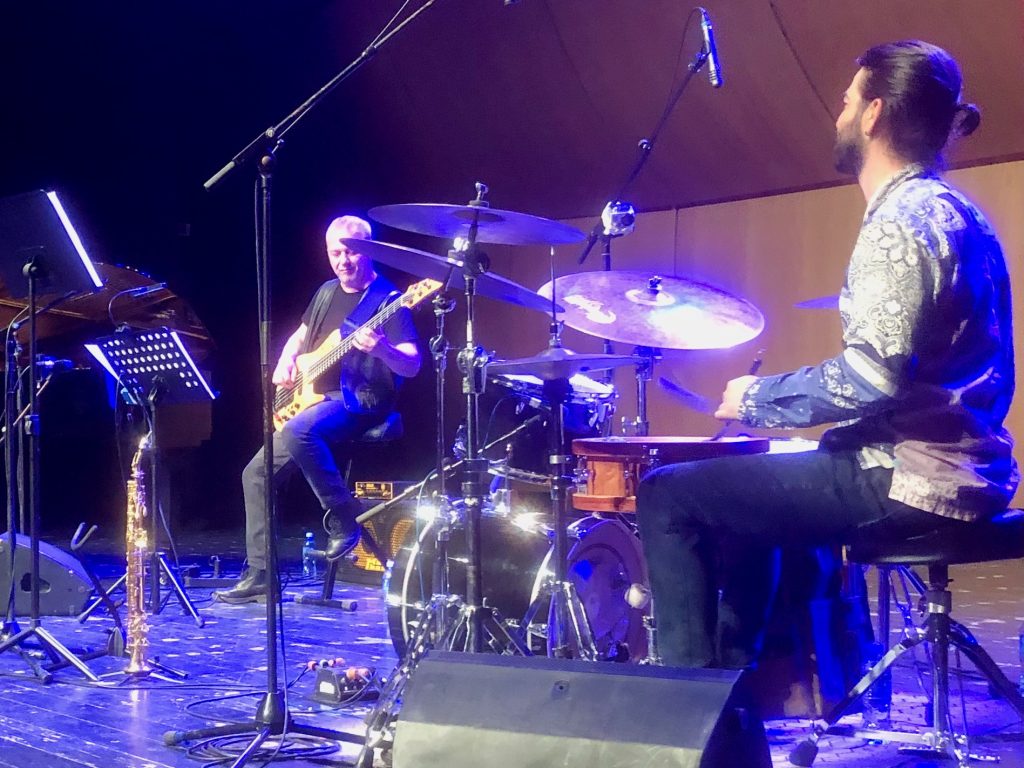 Igor Molnar i Nenad Kojić na sceni Gradske koncertne dvorane